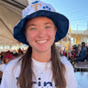 Meet your Posher, Alli